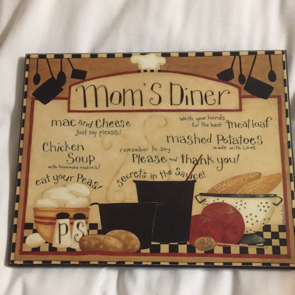 Vintage “Mom’s Diner” Plaque